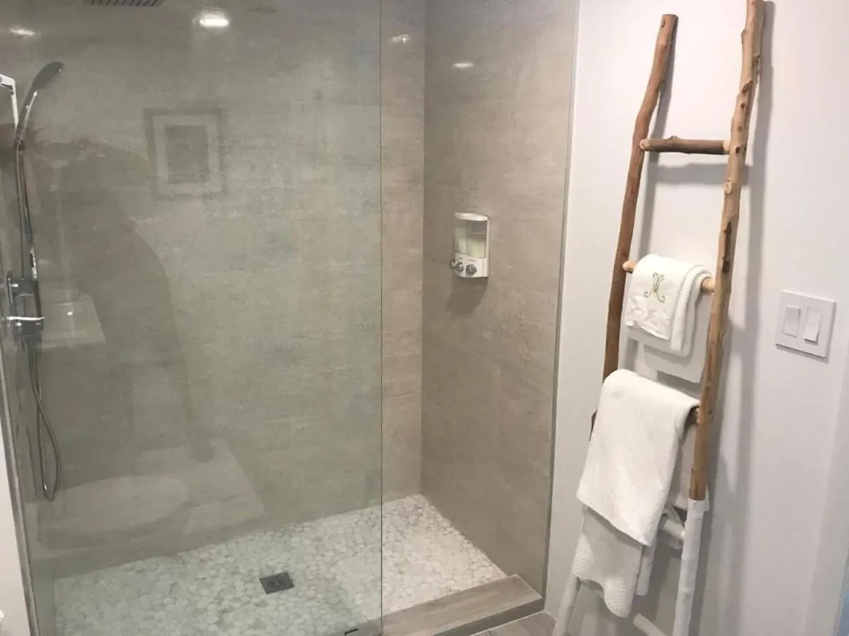 Lux - Brickell Unit *
