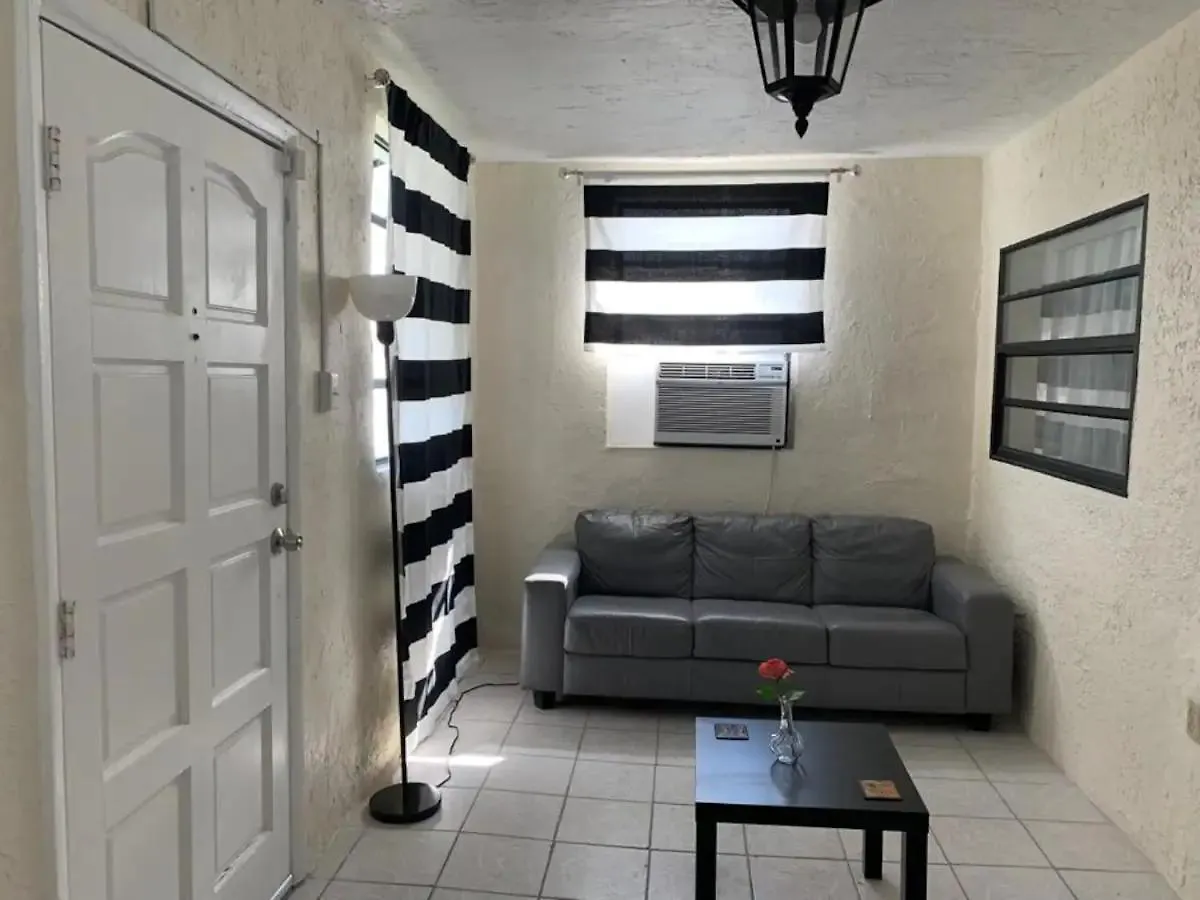 Cozy In Cute House, Close To Airport - Free Parking