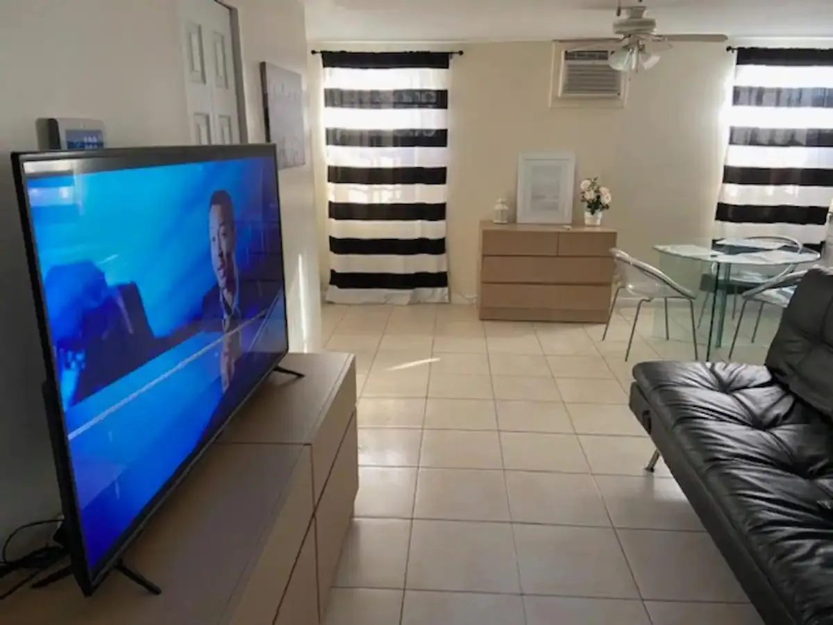 Cozy In Cute House, Close To Airport - Free Parking * Miami