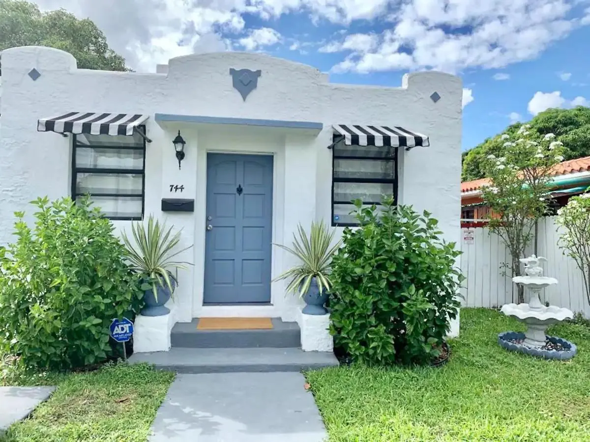 Cozy In Cute House, Close To Airport - Free Parking Homestay *
