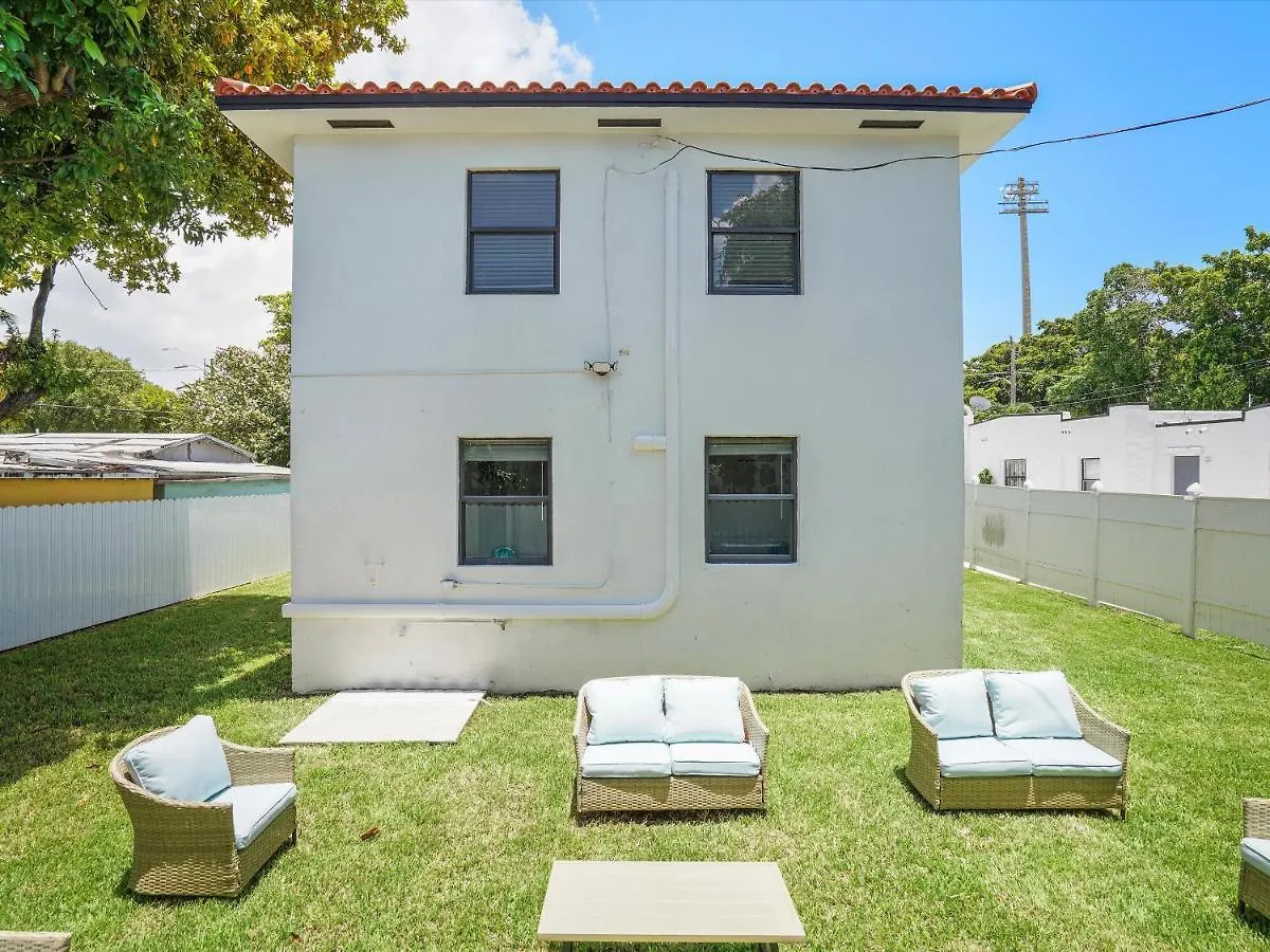 Wynwood Apts Boutique Apartmanhotel *