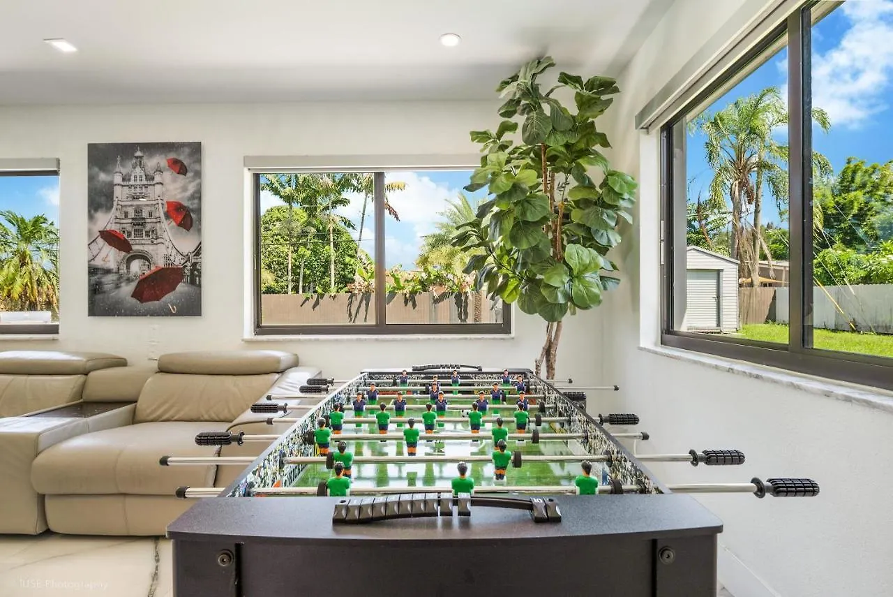 Holiday home The Palms/ Big Pool/ Foosball/ Pool Table *