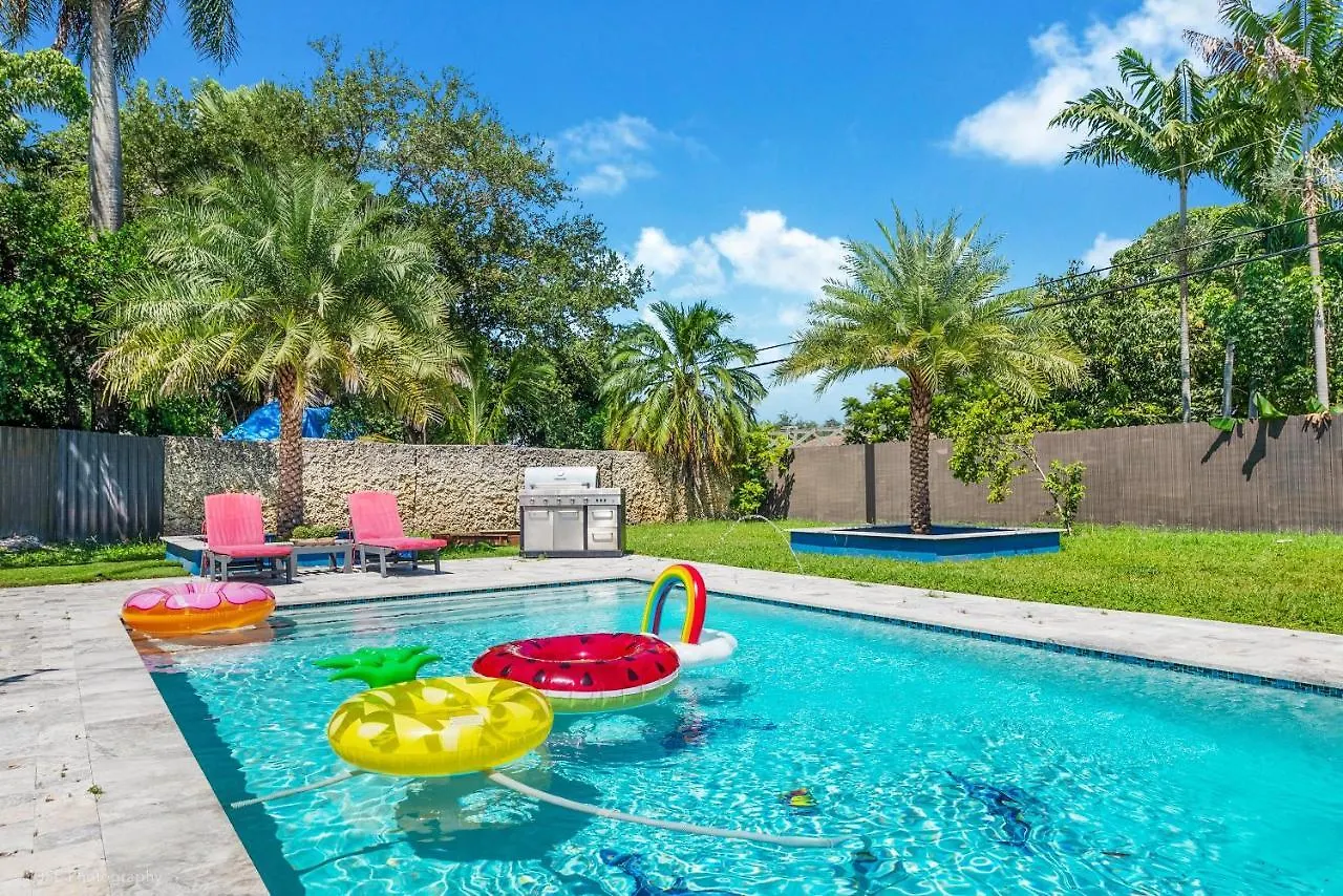 The Palms/ Big Pool/ Foosball/ Pool Table