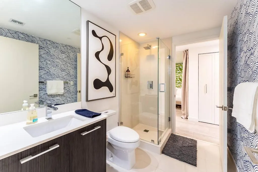 Luxurious In Heart Of Brickell Apartment *