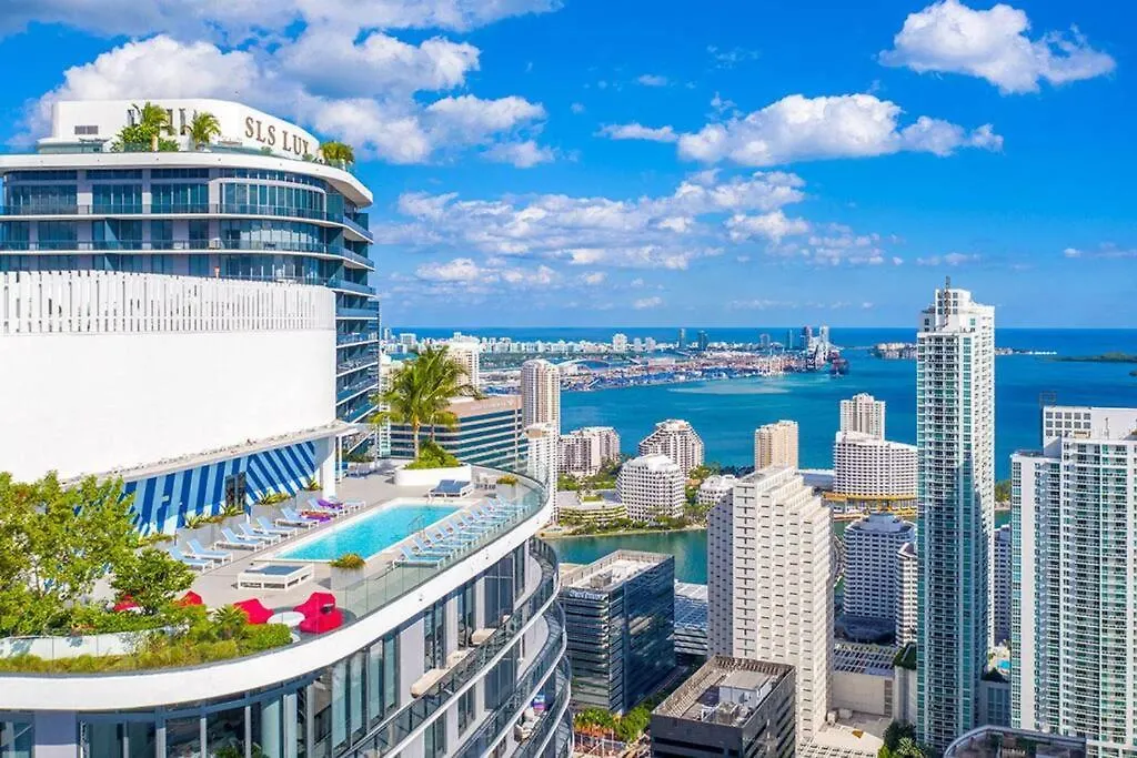 Luxurious In Heart Of Brickell Apartment