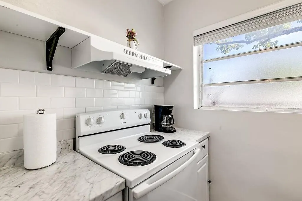 Apartment Roomy 2 Bedroom Near Airport Virg 7 Miami
