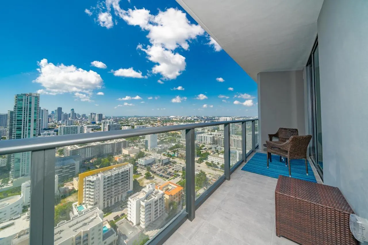 Apartment Exclusive High-rise In Edgewater