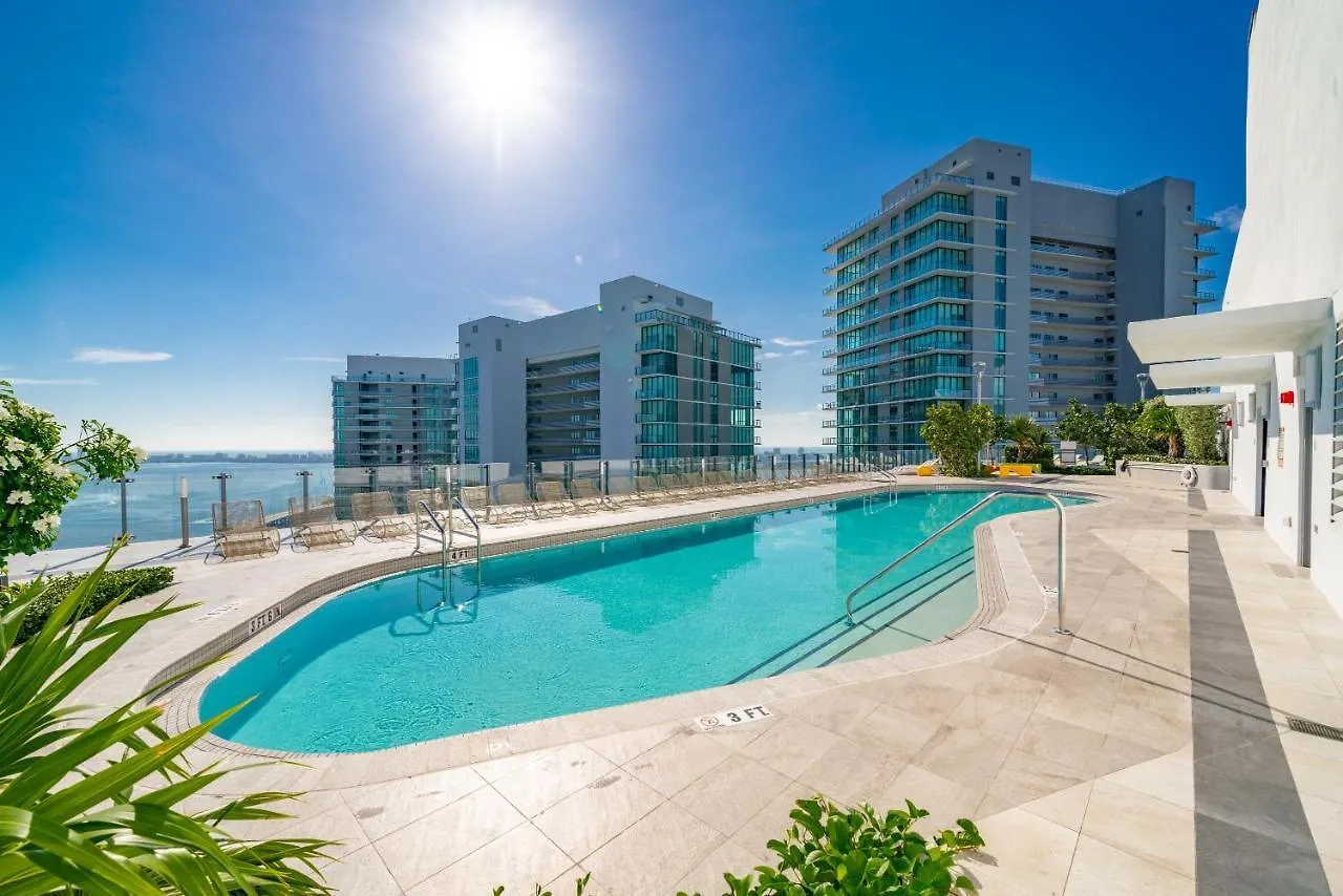Exclusive High-rise In Edgewater *