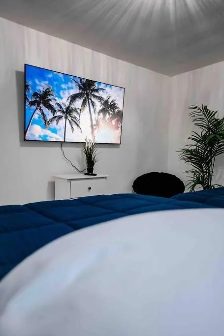 Villa Exquisite Luxe 3 Bed With Hot Tub! *