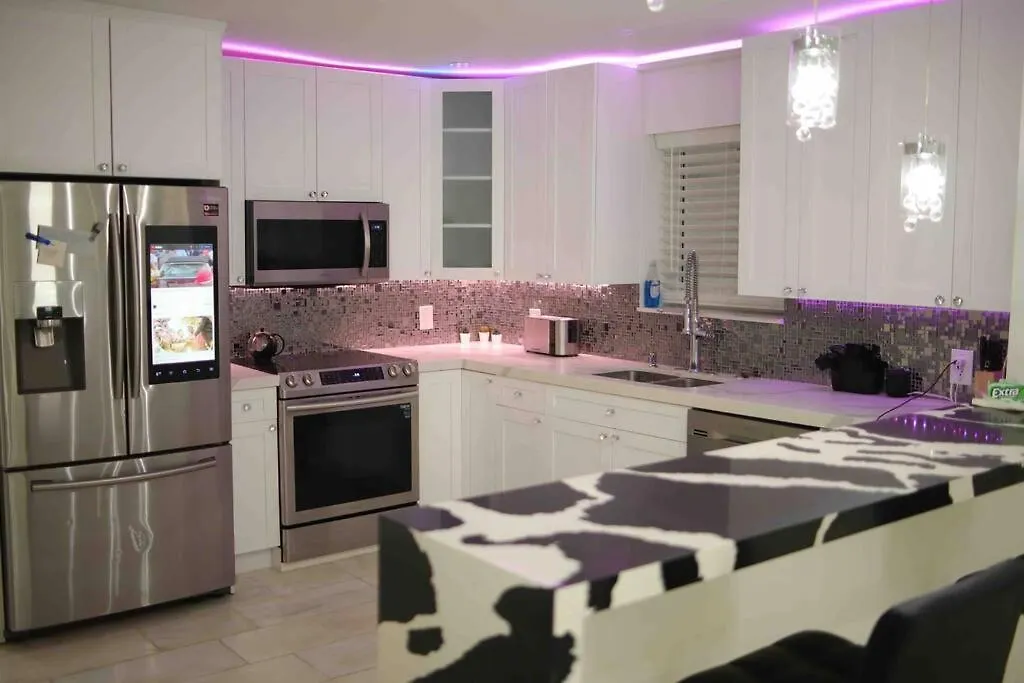 Villa Exquisite Luxe 3 Bed With Hot Tub! *