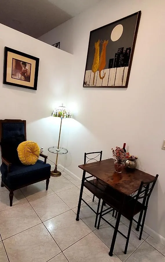 Palmeras South Apartment