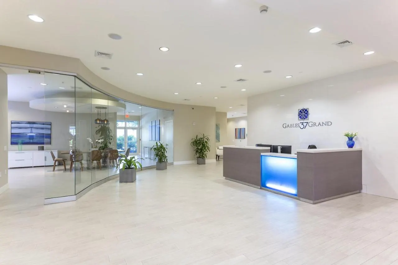 Coral Gables 2br W Gym Pool Wd Nr Shopping Mia-82