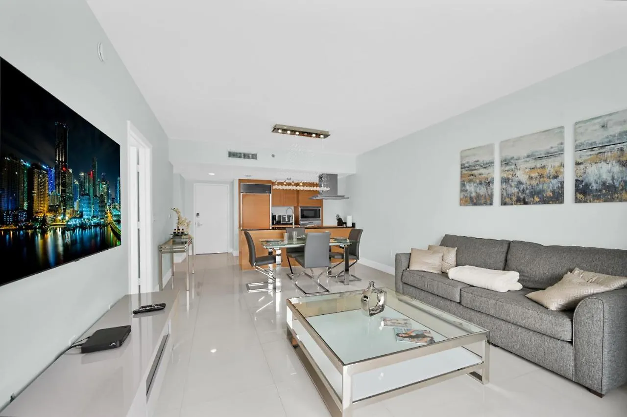 Perfect One Bedroom At Icon Brickell Amazing Views Miami