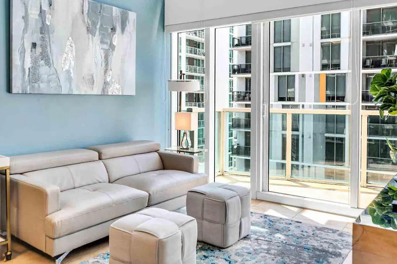 *spacious 2br Loft Brickell W/stunning Views* Appartamento