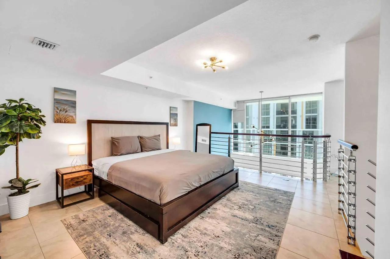 *spacious 2br Loft Brickell W/stunning Views* Apartment