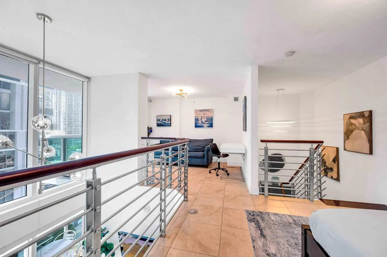Appartamento *spacious 2br Loft Brickell W/stunning Views* Miami