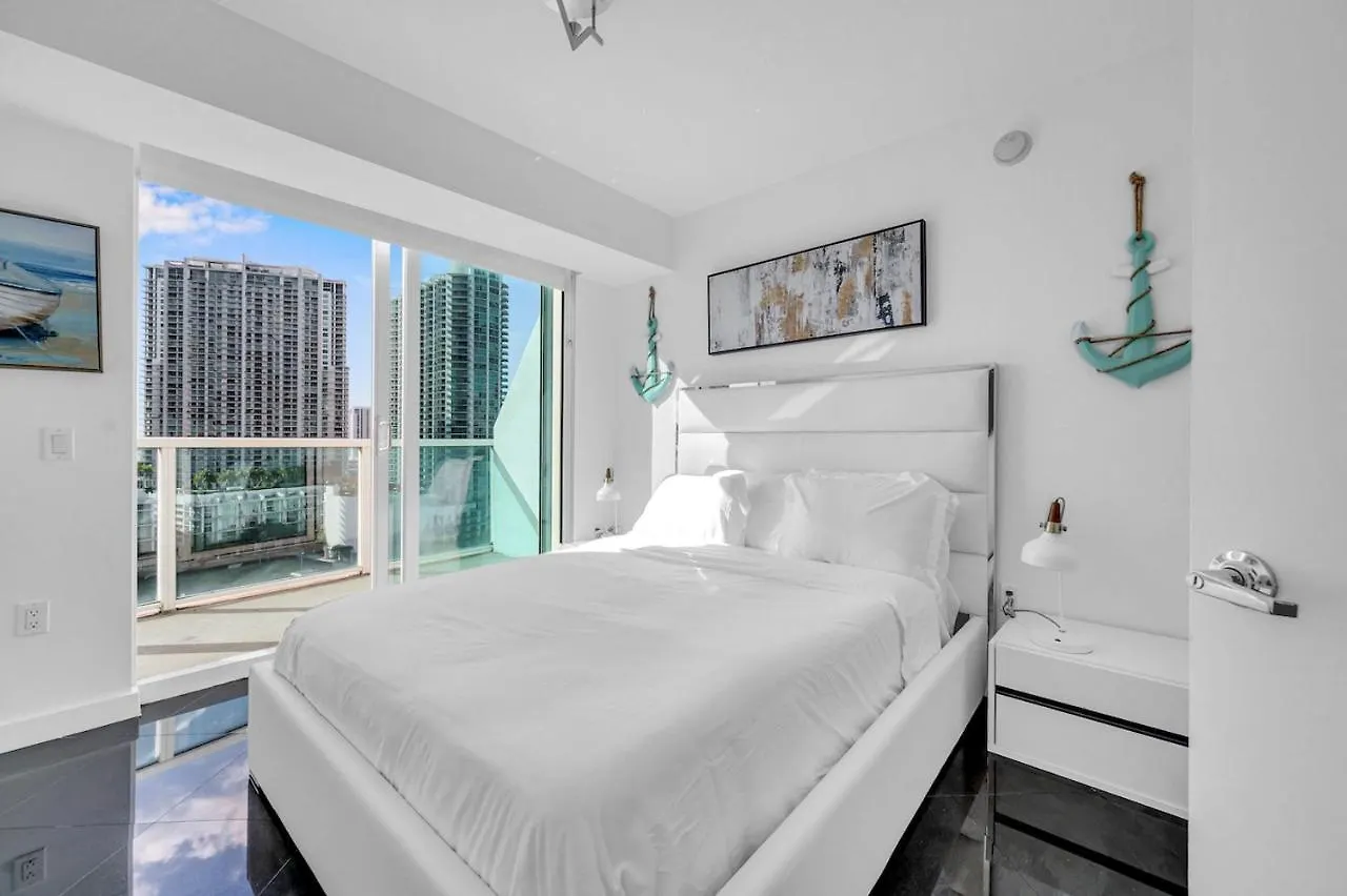 Iconic 2 Bedroom Loft Brickell-stunning Views Apartment *
