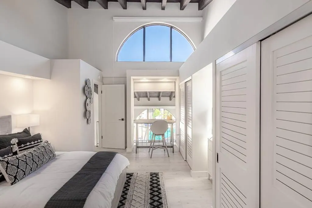 At St Unit A Luxury Pool Villa, Pet Friendly Villa
