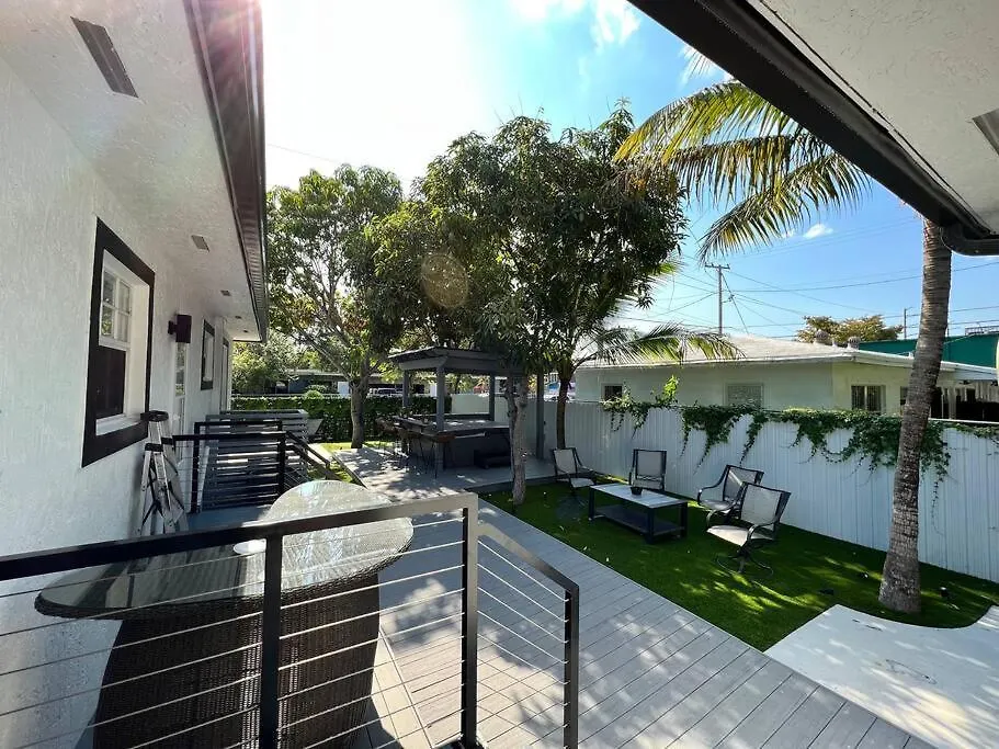 Stylish 3/2 Centrally Located! Apartment Miami