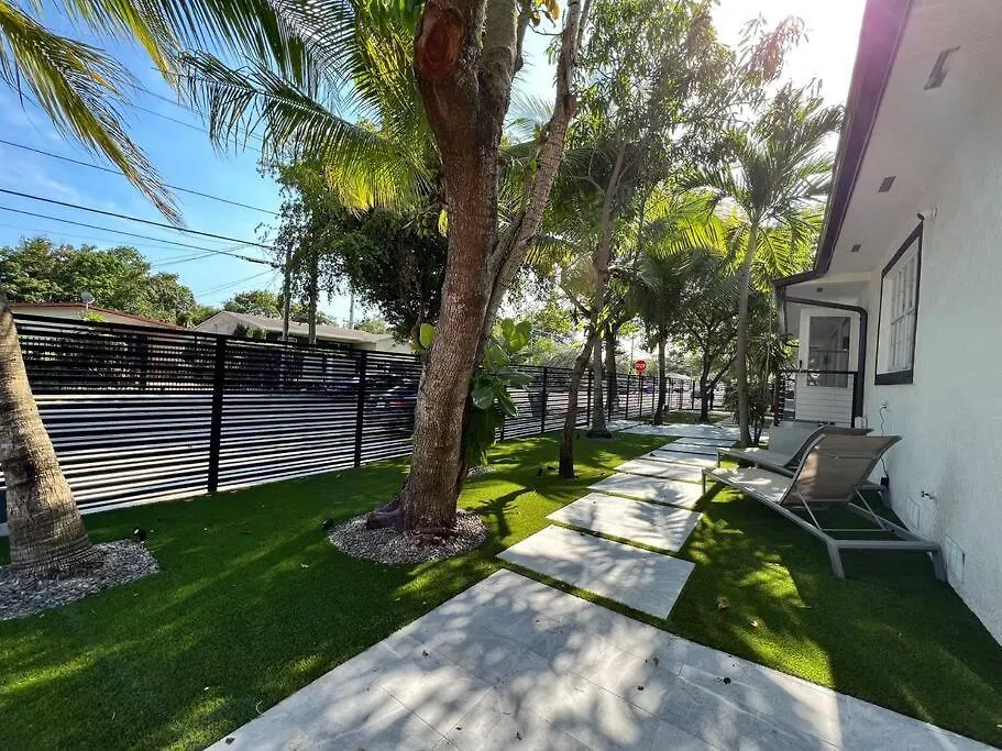 Stylish 2/1 Centrally Located! Διαμέρισμα Μαϊάμι