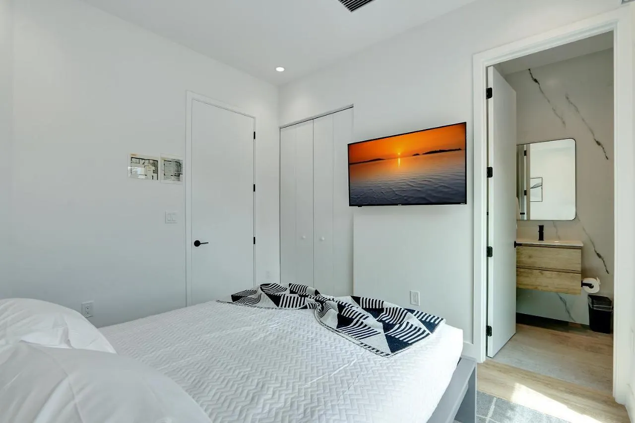 Holiday home Modern Design And Brand New Furniture