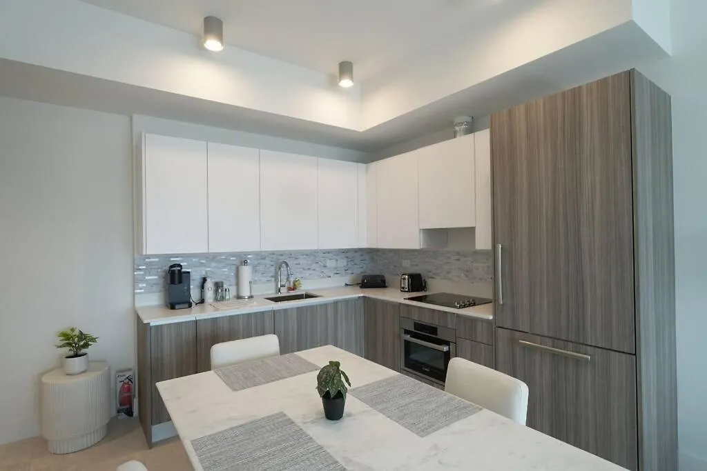 Apartment Brand New In Brickell With Parking