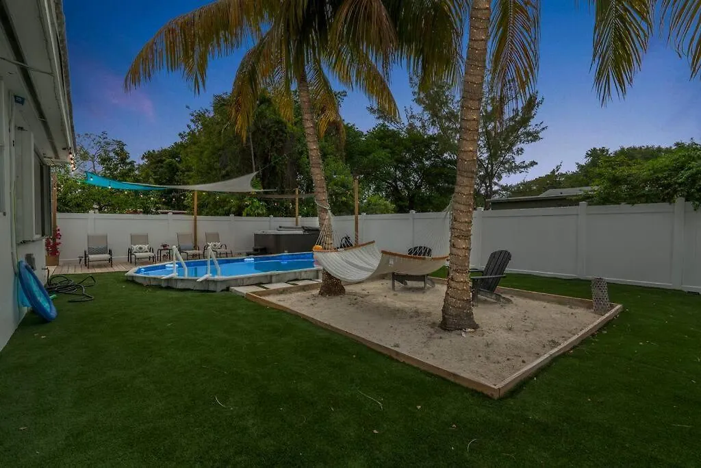 Dune Paradise-pool/wynwood/spacious 5br/hidden Gem Holiday home