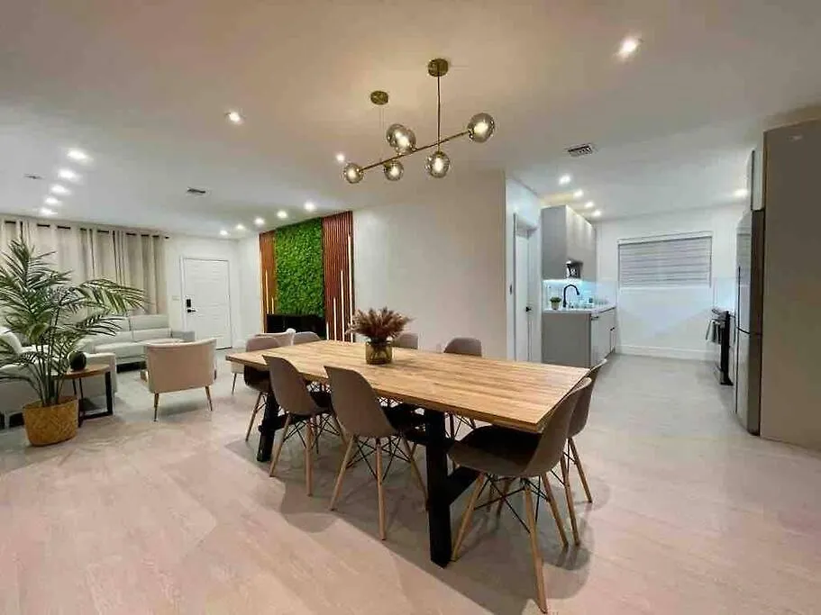 Dune Paradise-pool/wynwood/spacious 5br/hidden Gem Holiday home *
