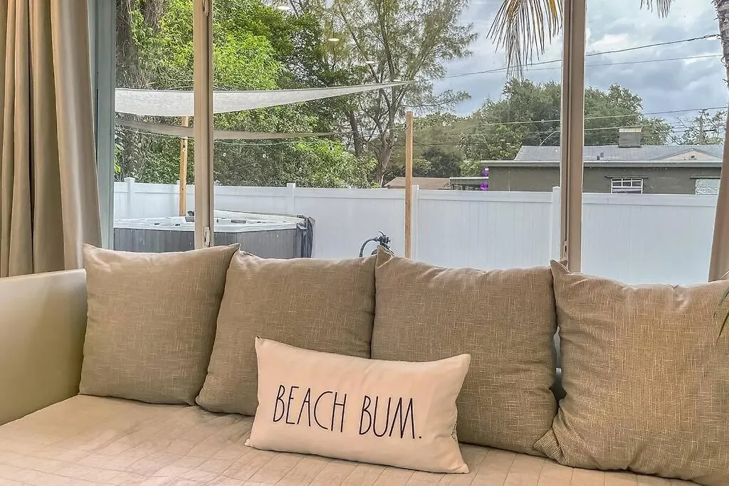 Holiday home Dune Paradise-pool/wynwood/spacious 5br/hidden Gem