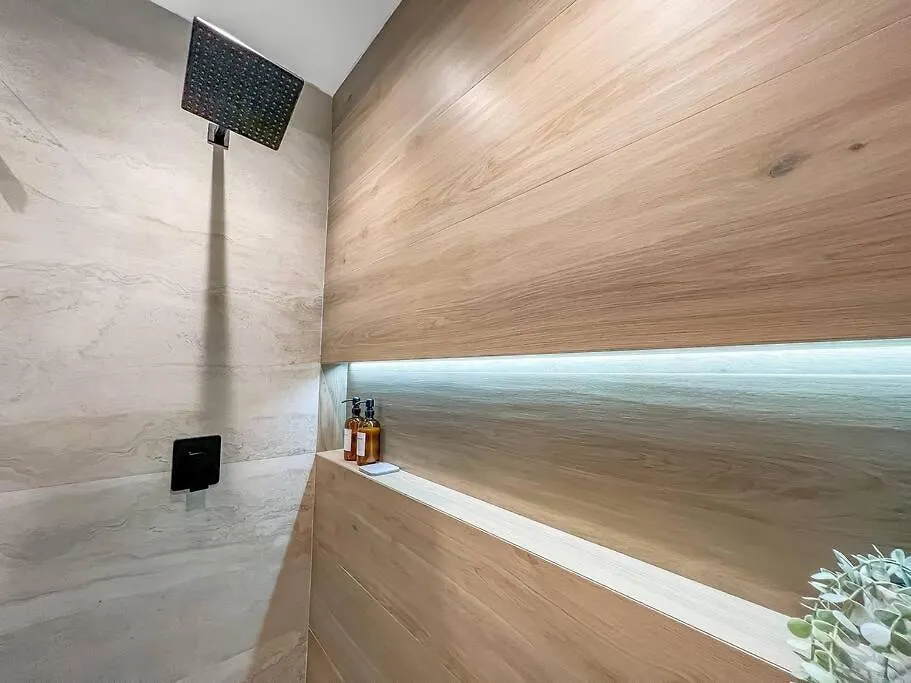 Dune Paradise-pool/wynwood/spacious 5br/hidden Gem Holiday home Miami