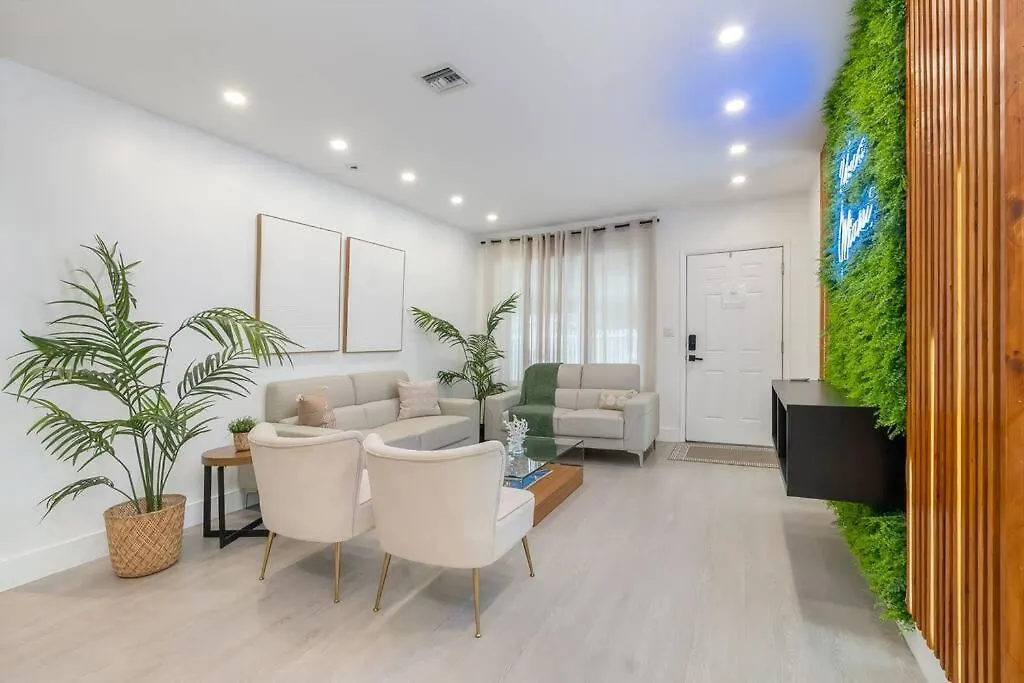 Dune Paradise-pool/wynwood/spacious 5br/hidden Gem Holiday home *