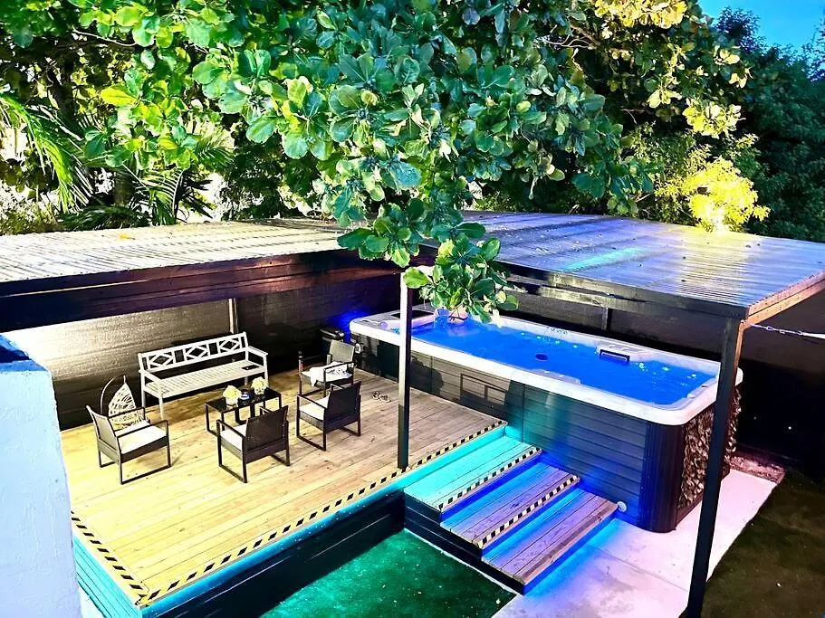 Holiday home Eden In - Pool W/ Theater Pool House Miami