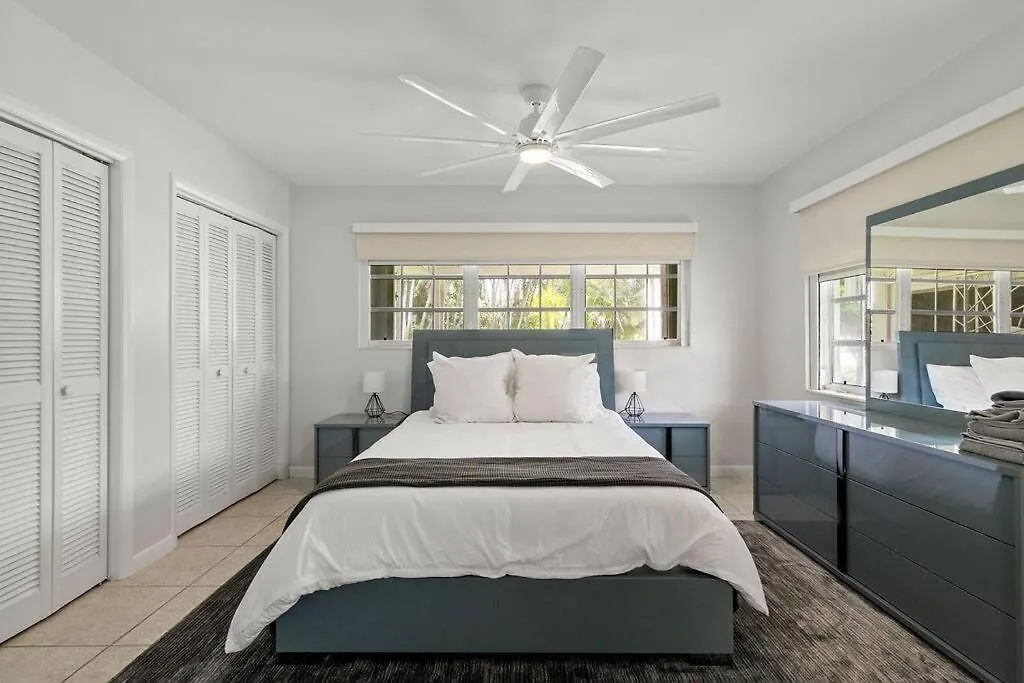 3br Oasis Near Coral Gable * Miami