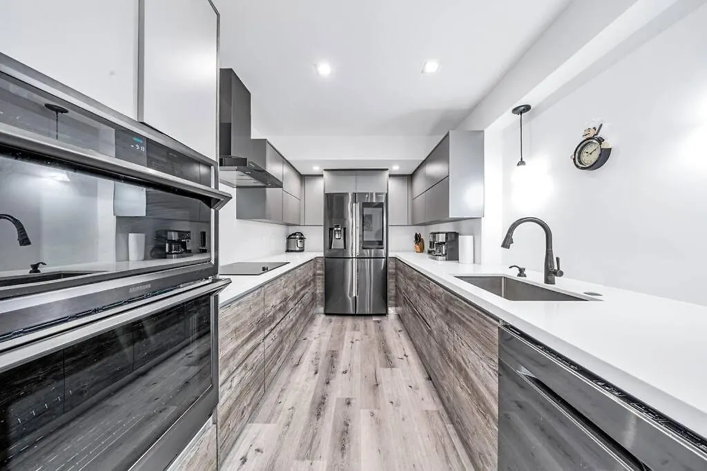 3 2 Family Friendly Brand New W Pool Holiday home Miami