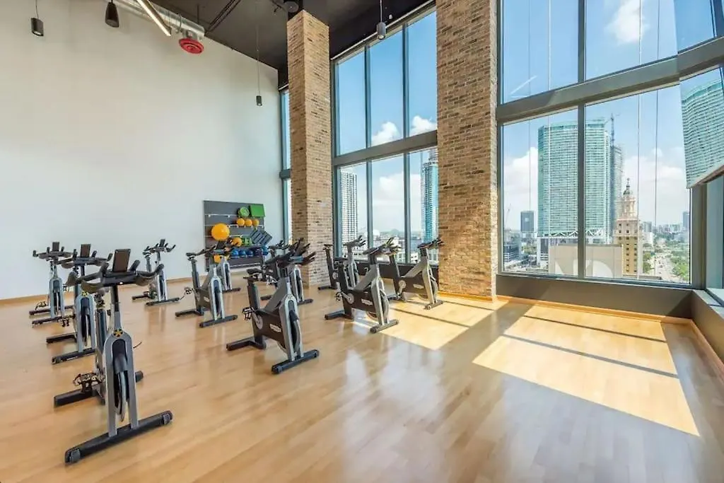 Luxury 2br Corner Downtown Mia