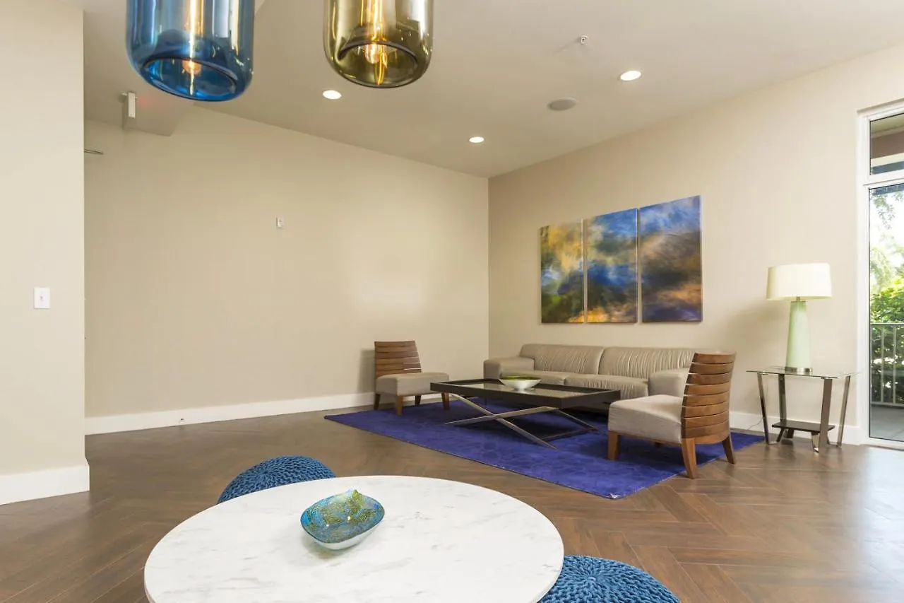 Coral Gables 2br W Wd Pool Gym Near Shops Mia-84 * Miami