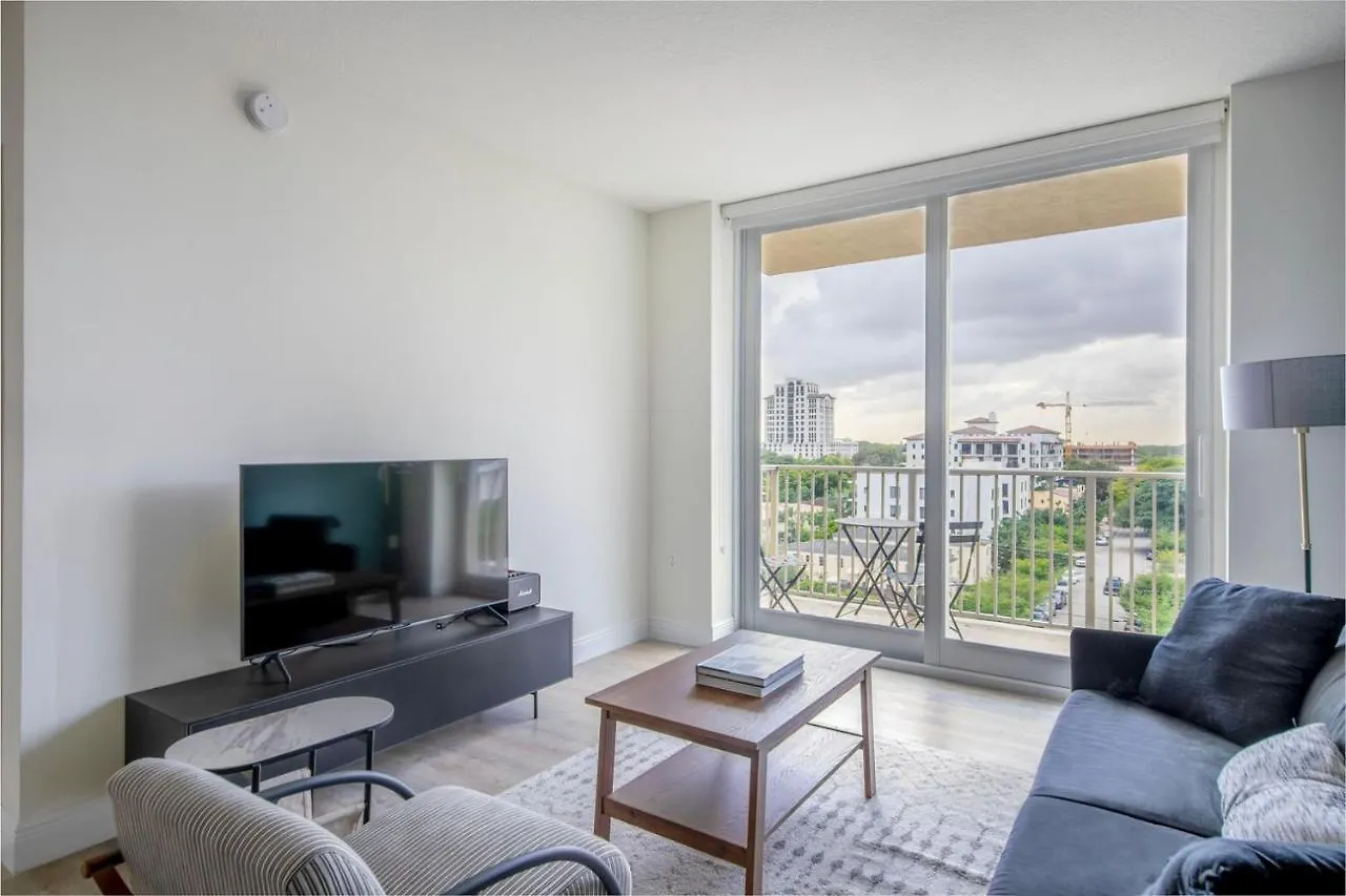 Apartment Coral Gables 2br W Wd Pool Gym Near Shops Mia-84 Miami