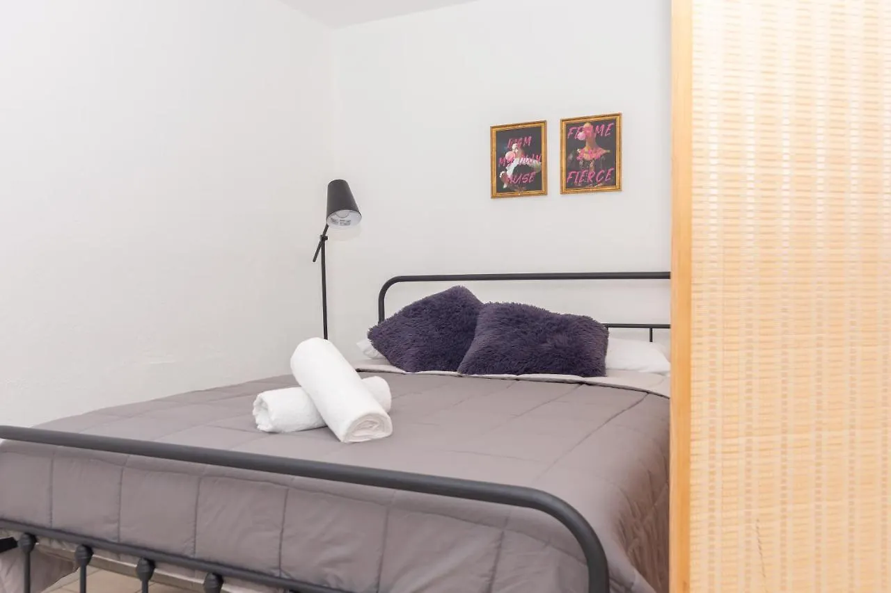 아파트 One Bedroom - With Parking & Balcony - Heart Of Wynwood 마이애미