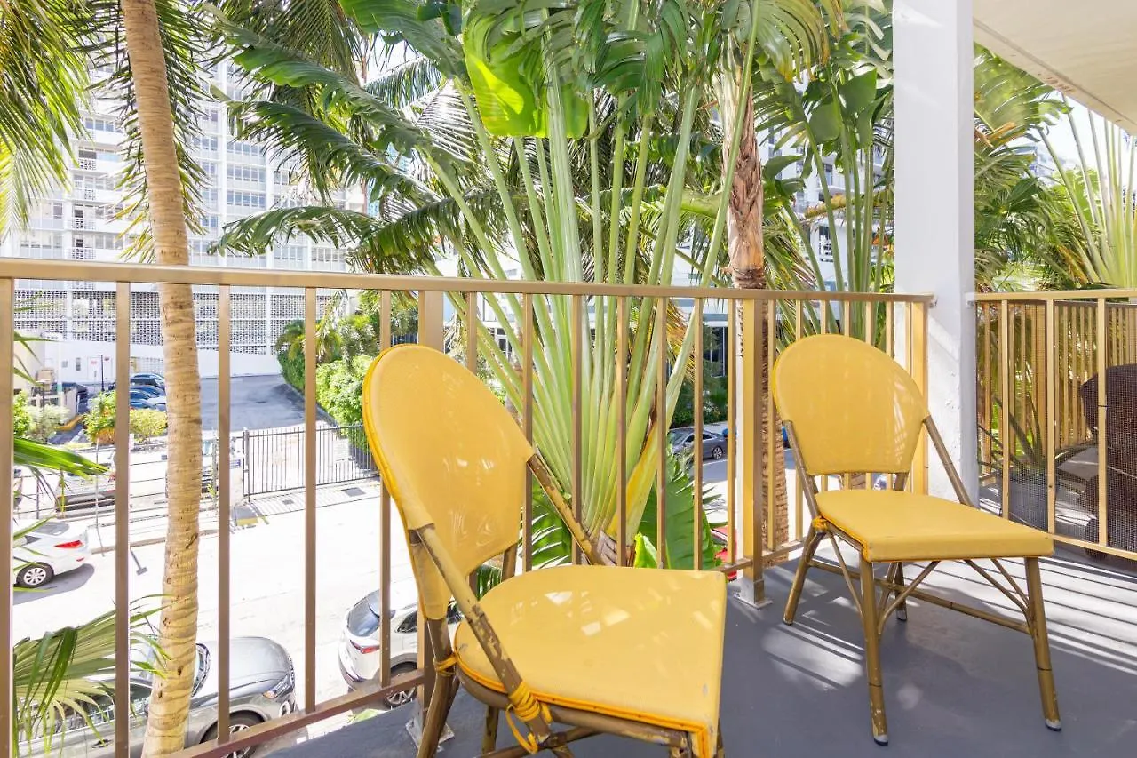 One Bedroom - With Parking & Balcony - Heart Of Wynwood 마이애미