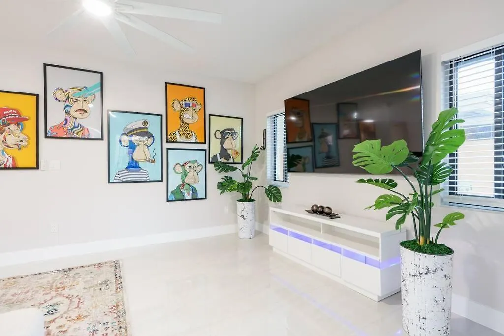 New & Calle Ocho With Arcade! Apartment Miami