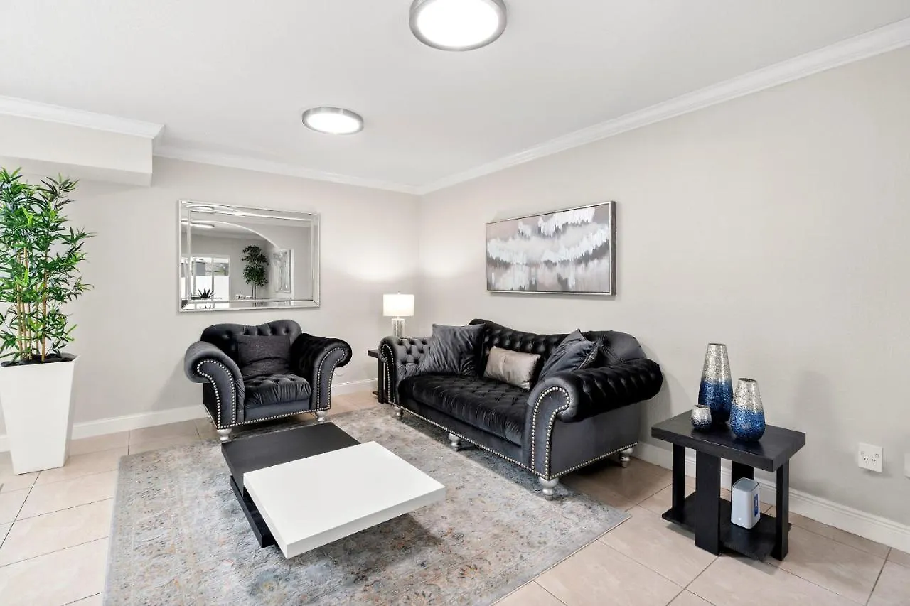 Villa Blanca 4bd Mega W Games Bbq And Miami