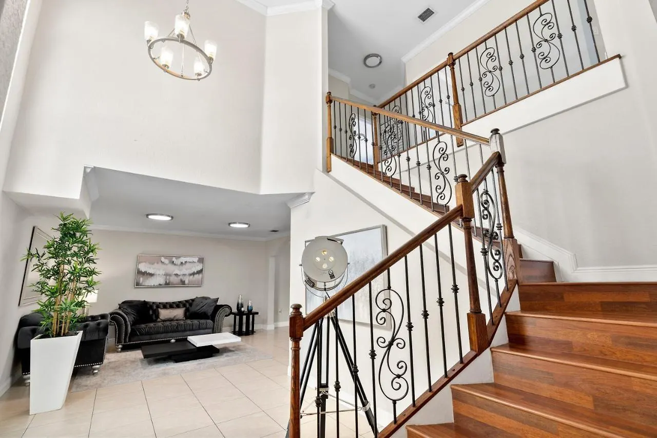 Villa Blanca 4bd Mega W Games Bbq And Miami