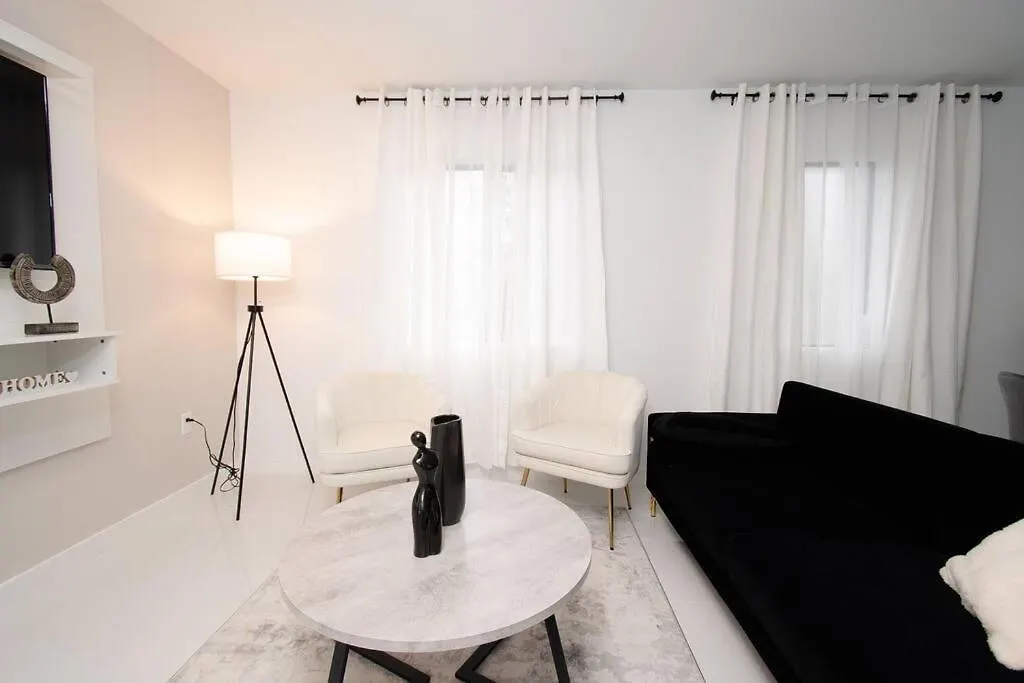 Star Home-wynwood/airport/miami Vila Miami