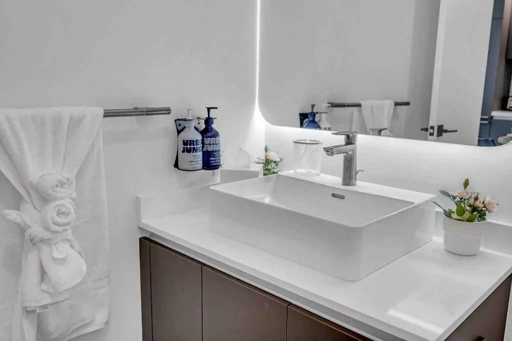 Breathtaking 1br In The Heart Apartment Miami