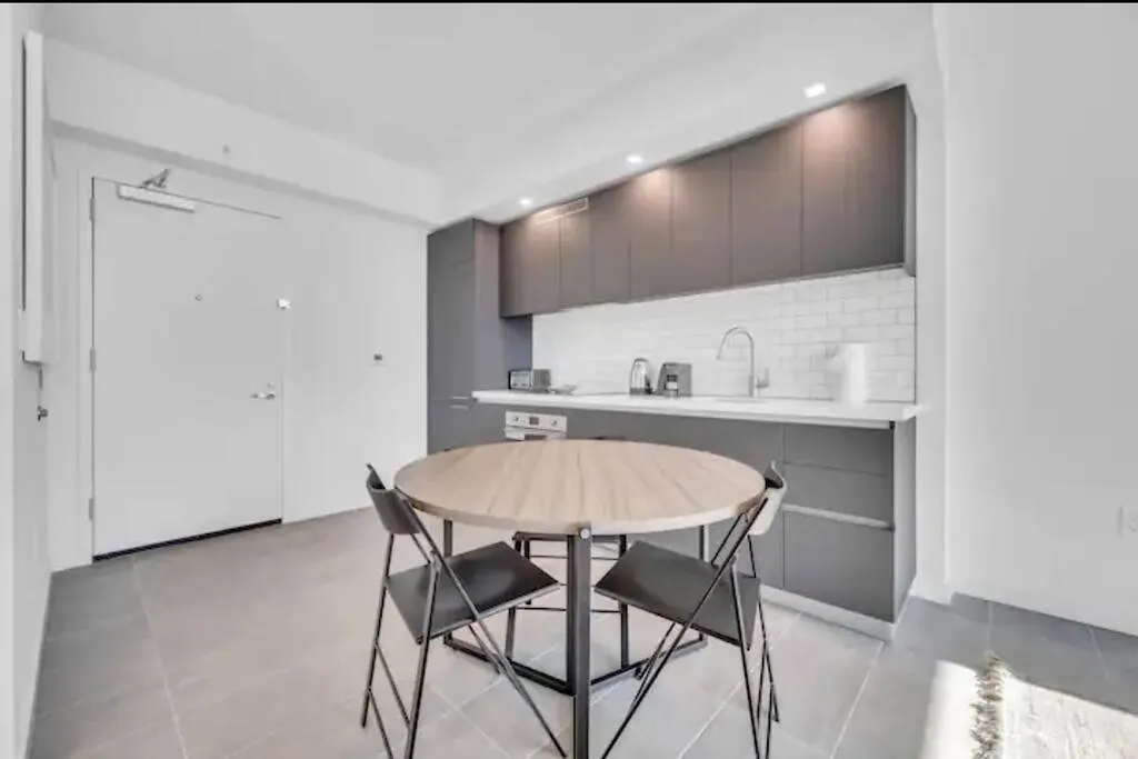 Breathtaking 1br In The Heart Apartment
