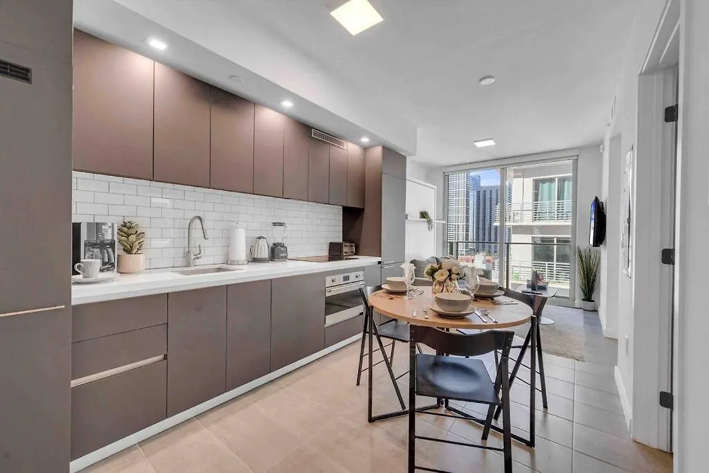 Breathtaking 1br In The Heart Miami