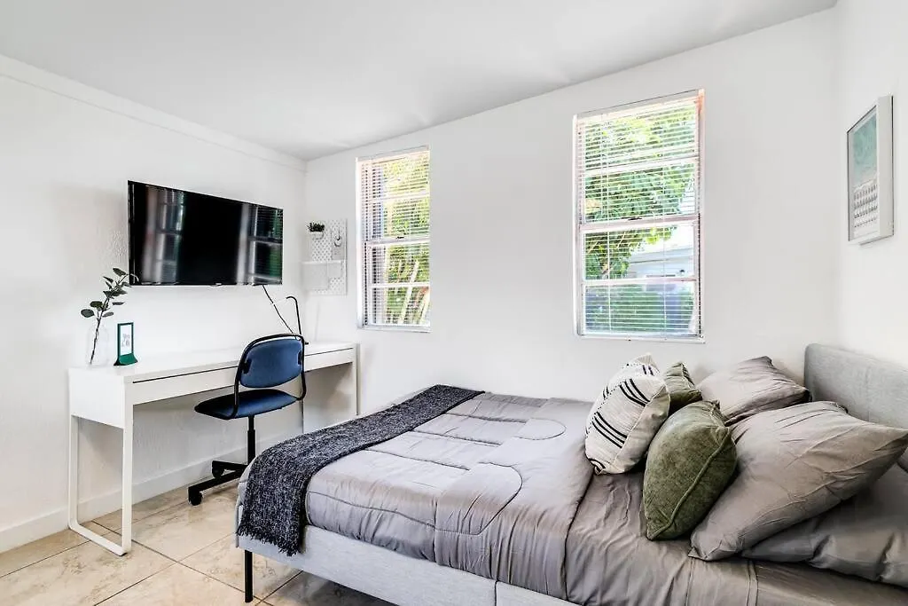 Inviting 1-br For 4 People V2
