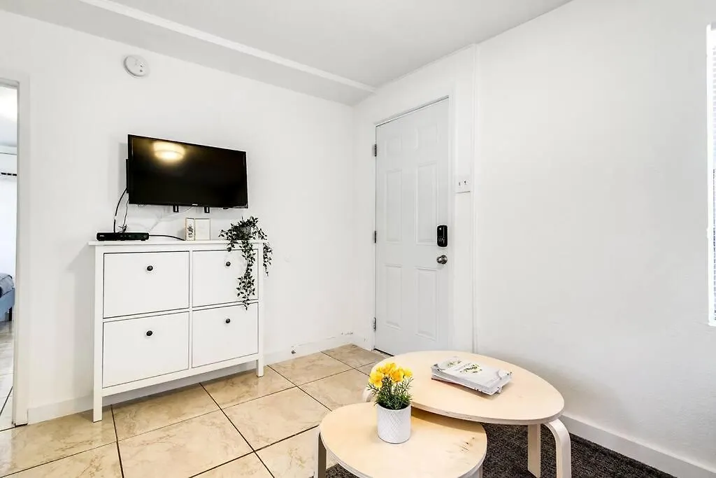 Inviting 1-br For 4 People V2 * Miami