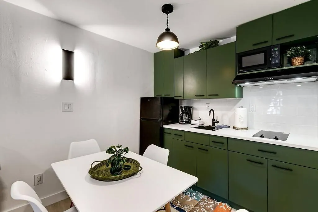아파트 Captivating 2-br For 5 People V3 *