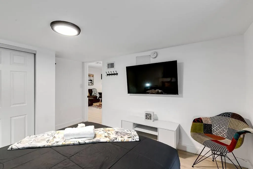 아파트 Captivating 2-br For 5 People V3 마이애미